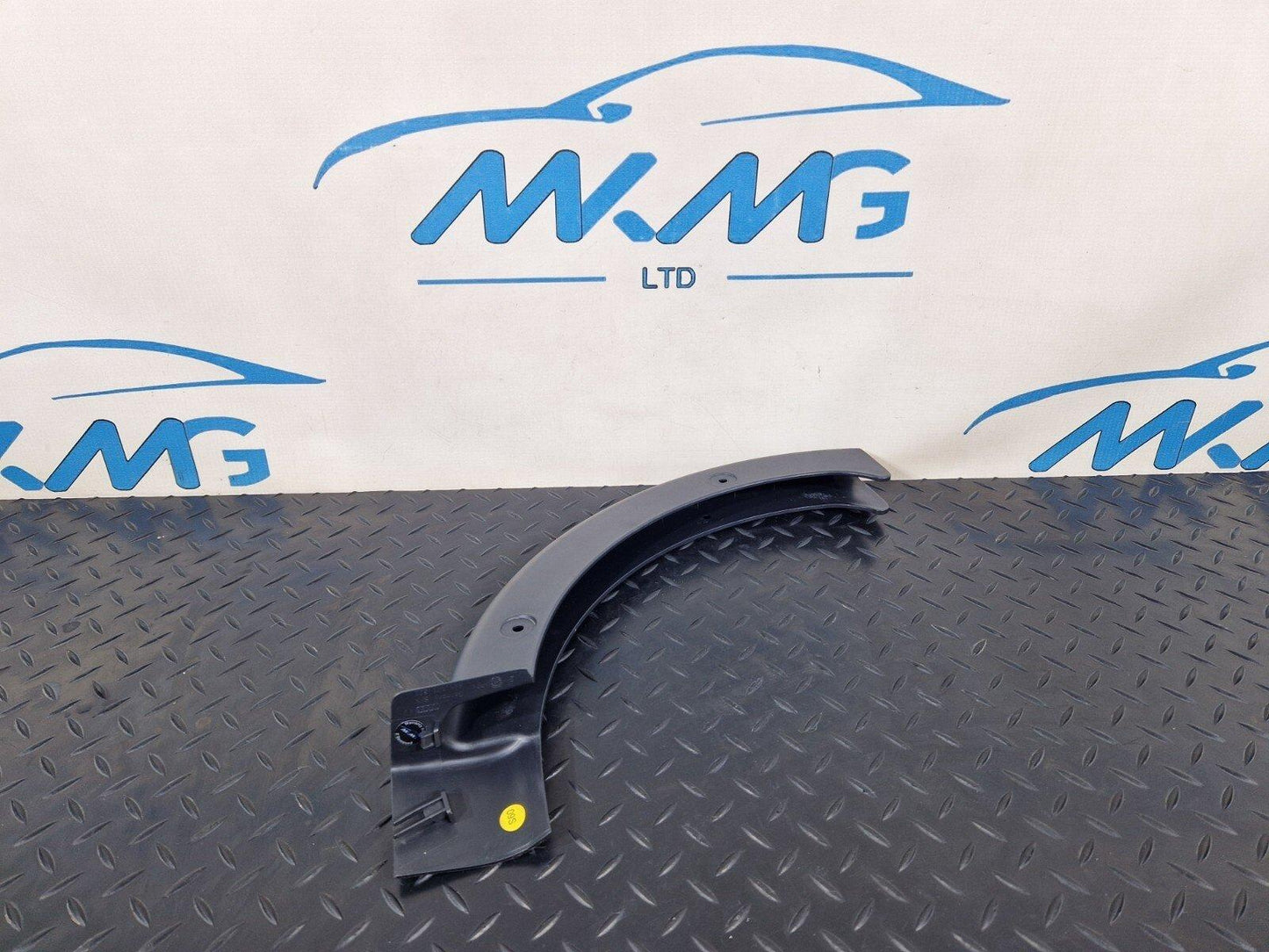 16-19 AUDI A4 B9 S-LINE GENUINE BOOT LID RIGHT SIDE HINGE TRIM COVER 8W5971822