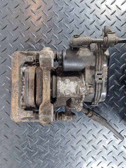 12-18 MERCEDES BENZ GENUINE REAR BRAKE CALIPER RIGHT DRIVER SIDE A2464232298