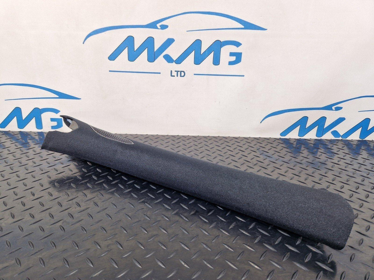 19-ON MERCEDES BENZ A CLASS RIGHT SIDE A PILLAR TRIM COVER A1776900100