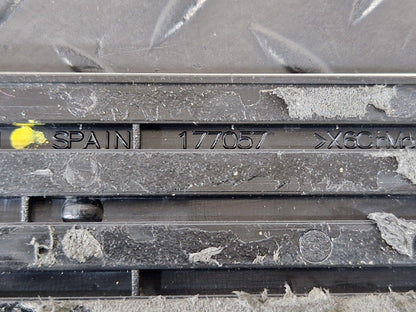 10-13 BMW E70 LCI X5 GENUINE OEM REAR DOOR KICK PLATES SILL COVER TRIM 7205265