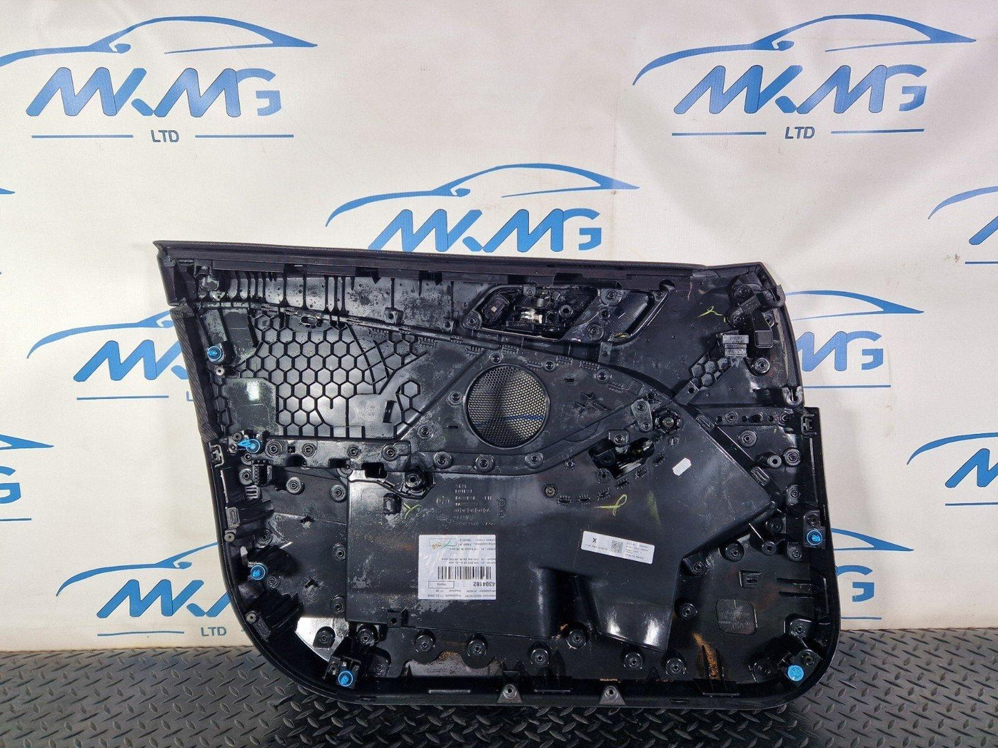 20-24 BMW 1 SERIES F40 FRONT RIGHT DRIVERS SIDE DOOR CARD 9893810