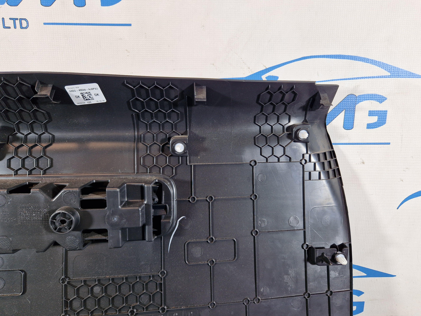 Land Rover Range Rover Evoque L551 REAR TAILGATE BOOT LID INNER PANEL TRIM COVER