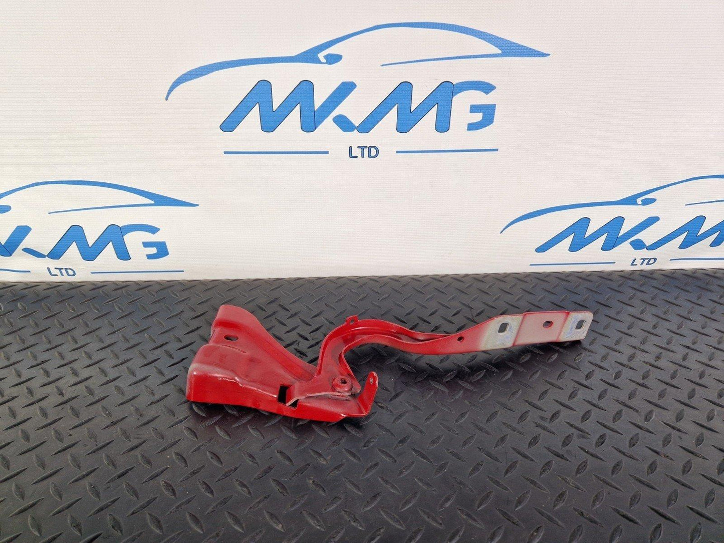 12-18 MERCEDES BENZ B-CLASS W246 GENUINE BONNET HINGE RIGHT SIDE A2468800428