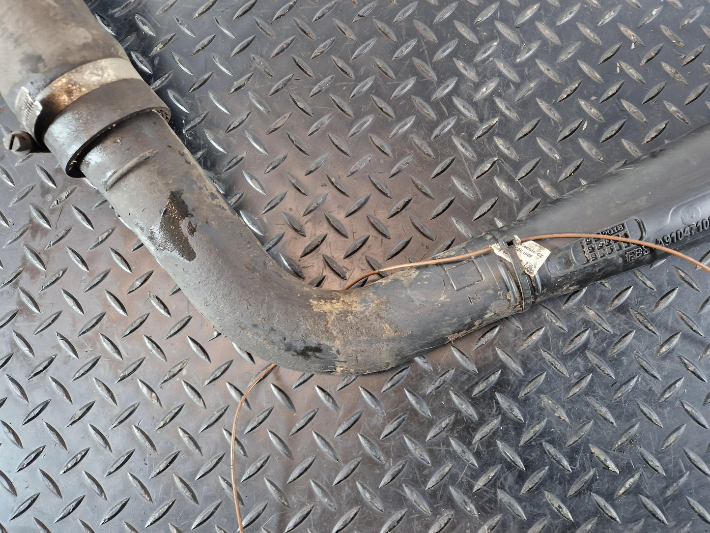Mercedes-Benz Sprinter W907 2.1CDI Fuel Tank Neck Filler Pipe A9074711000