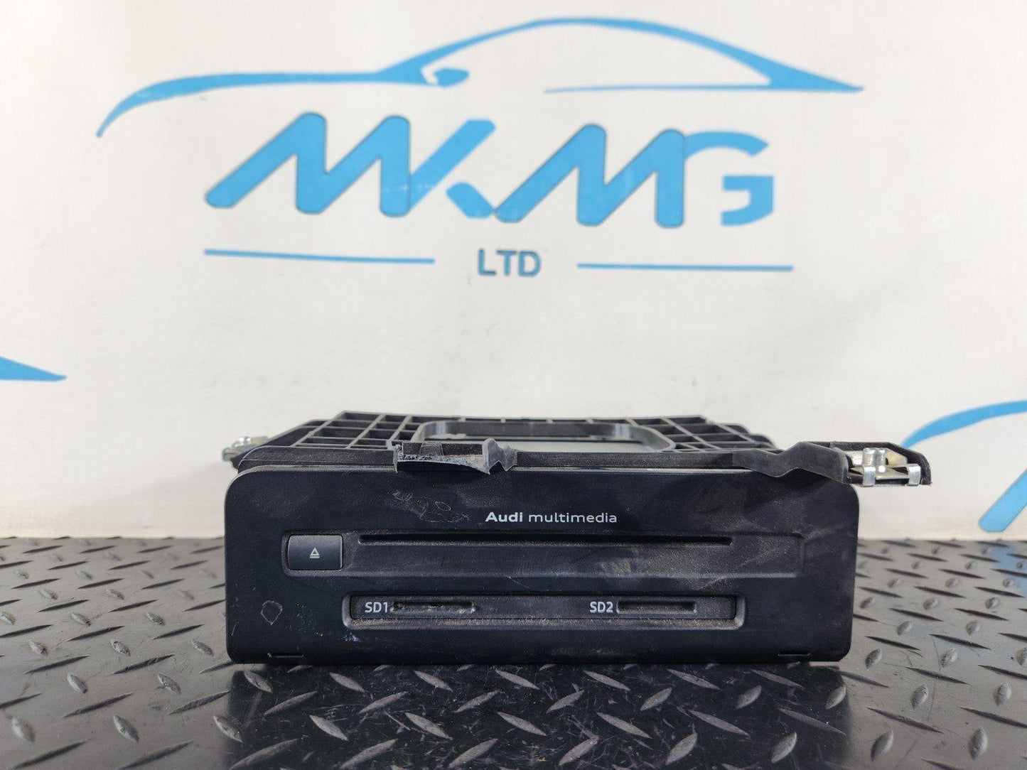 16-19 AUDI A4 B9 A5 F5 GENUINE MULTIMEDIA NAVIGATION RADIO HEAD UNIT 8W0035188E
