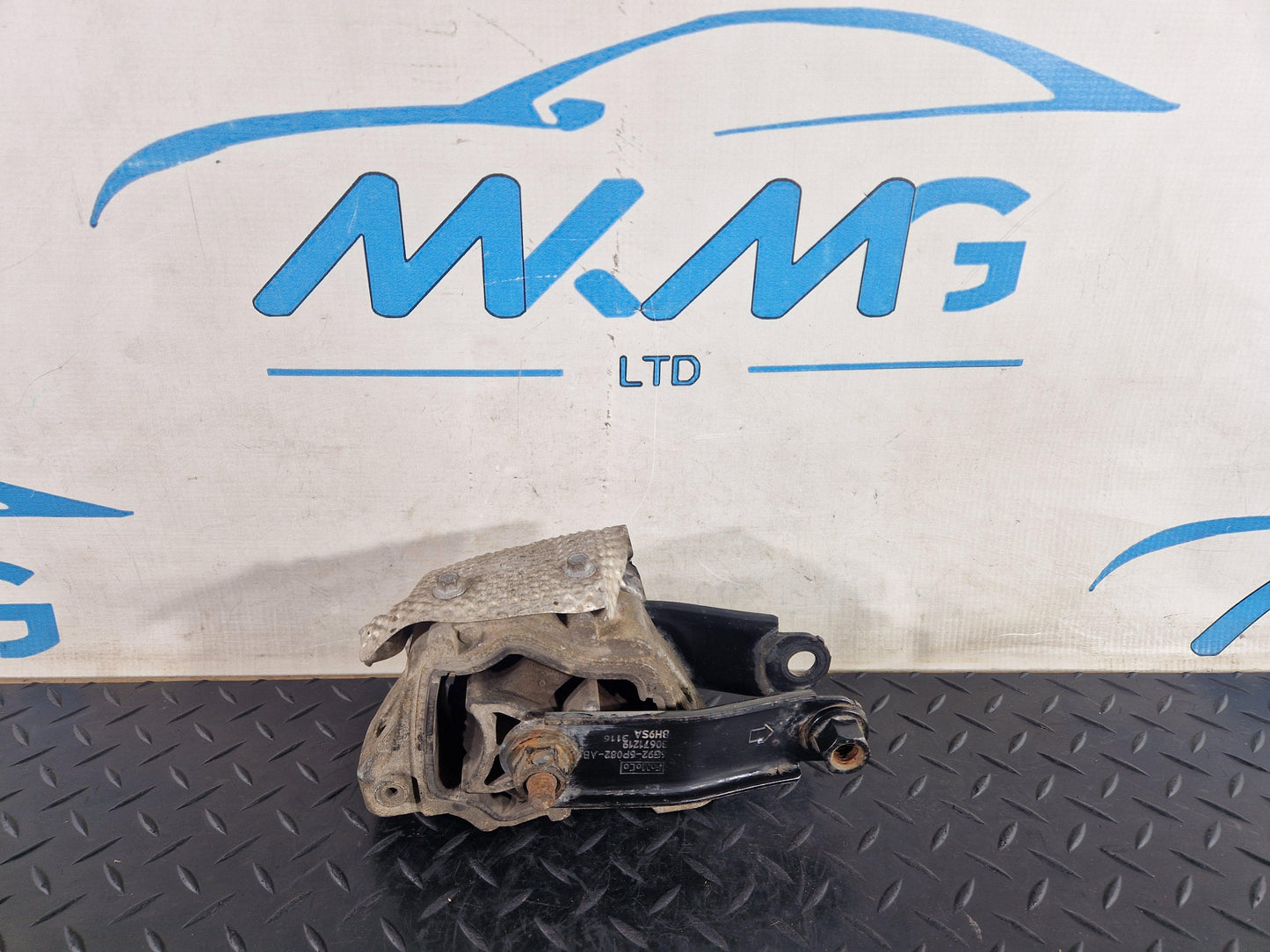 12-18 Land Rover Evoque L538 Front Engine Mount Bracket GJ326H051A 6G926P082AB