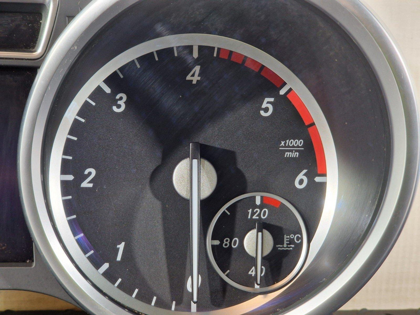 11-19 MERCEDES BENZ ML W166 GENUINE SPEEDOMETER INSTRUMENT CLUTSER A1669009014