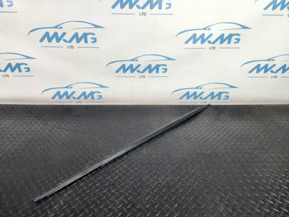 Land Rover Range Rover Evoque Front Right Outer Window Trim Strip K8D2201A38A
