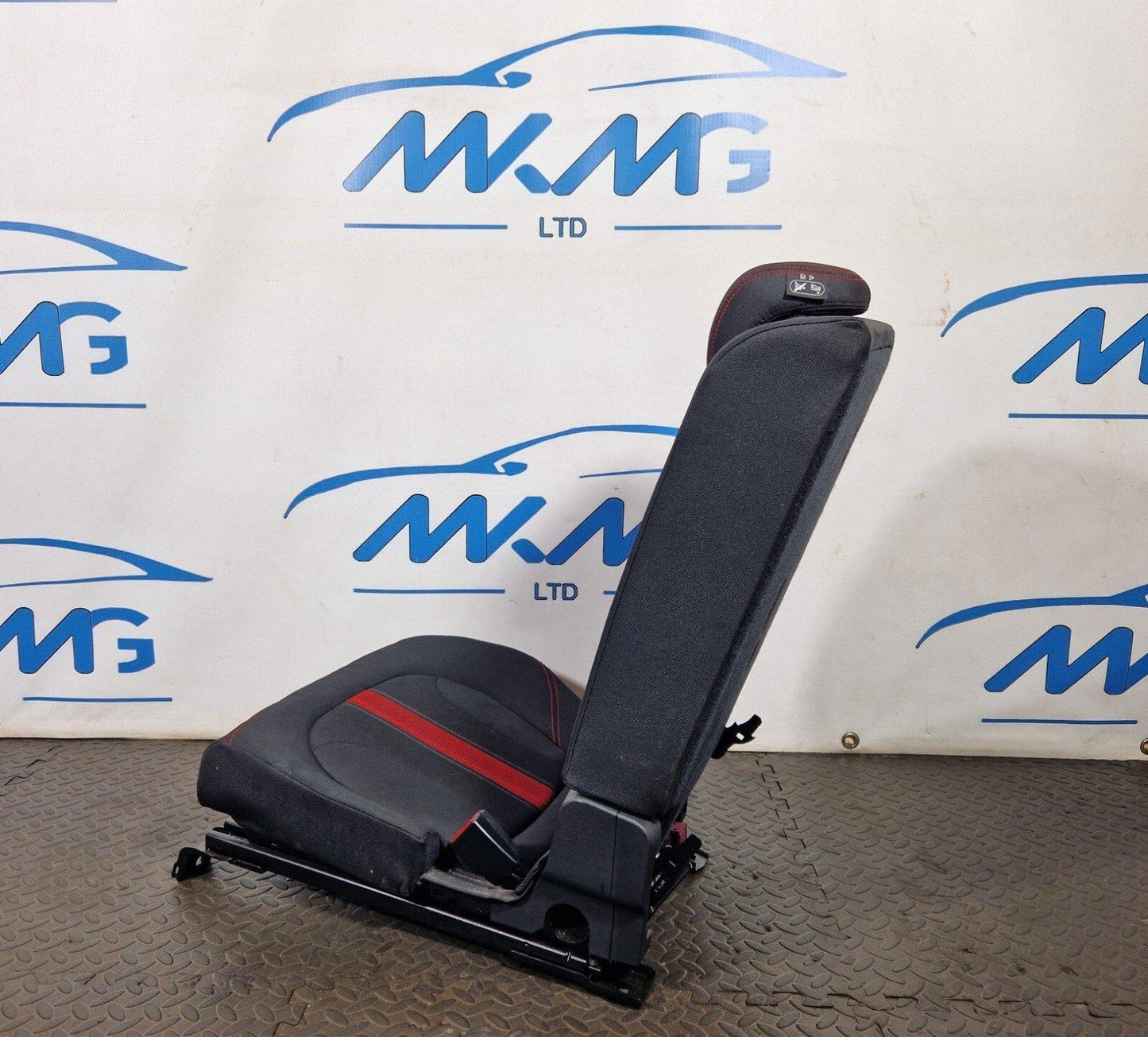 BMW 2 X1 SERIES F45 F48 GENUINE REAR RIGHT O/S CLOTH FABRIC COMPLETE SEAT RED