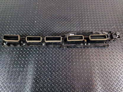 16-19 AUDI A4 B9 GENUINE CENTRE AIR VENT HAZARD BUTTON 8W2820902