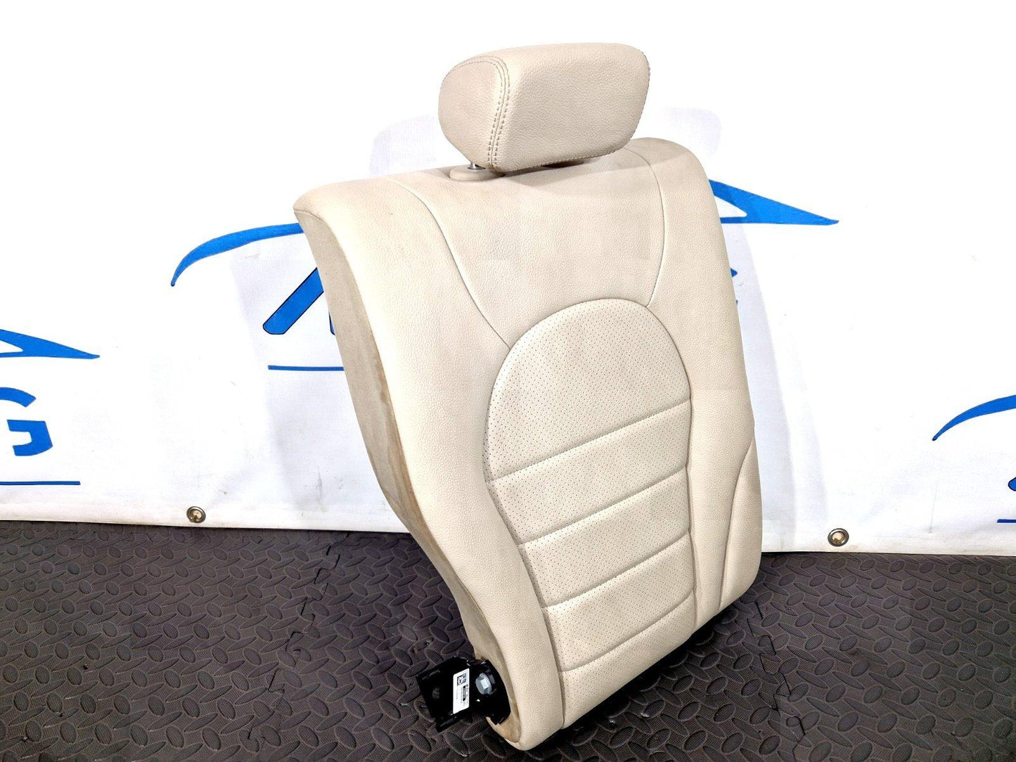 14-21 MERCEDES C CLASS SALOON W205 REAR RIGHT O/S LEATHER SEAT BACKREST BEIGE