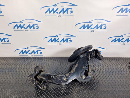 16-22 BMW X1 F48 REAR LEFT PASSENGER SIDE HUB WITH BEARING 6851579