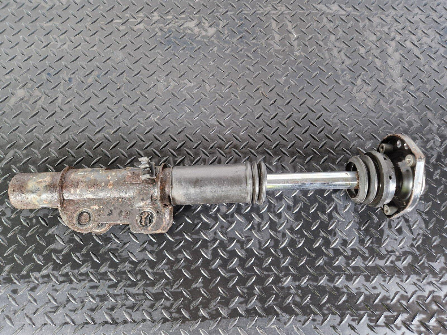 06-14 MERCEDES BENZ SPRINTER W906 FRONT N/O/S SHOCK ABSORBER A9063206230