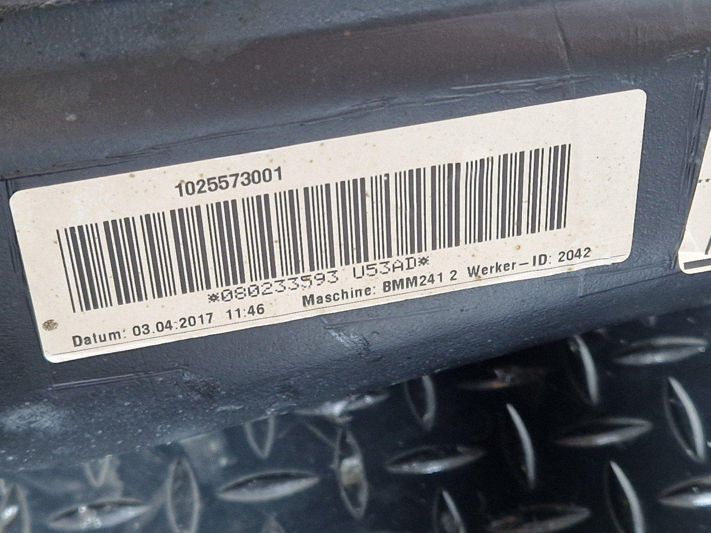 16-22 BMW X1 F48 GENUINE DIESEL ENGINE FUEL TANK WITH PUMP 7348331