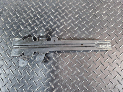 11-19 MERCEDES BENZ ML W166 GENUINE DISTANCE SENSOR MOUNT BRACKET A1666264031