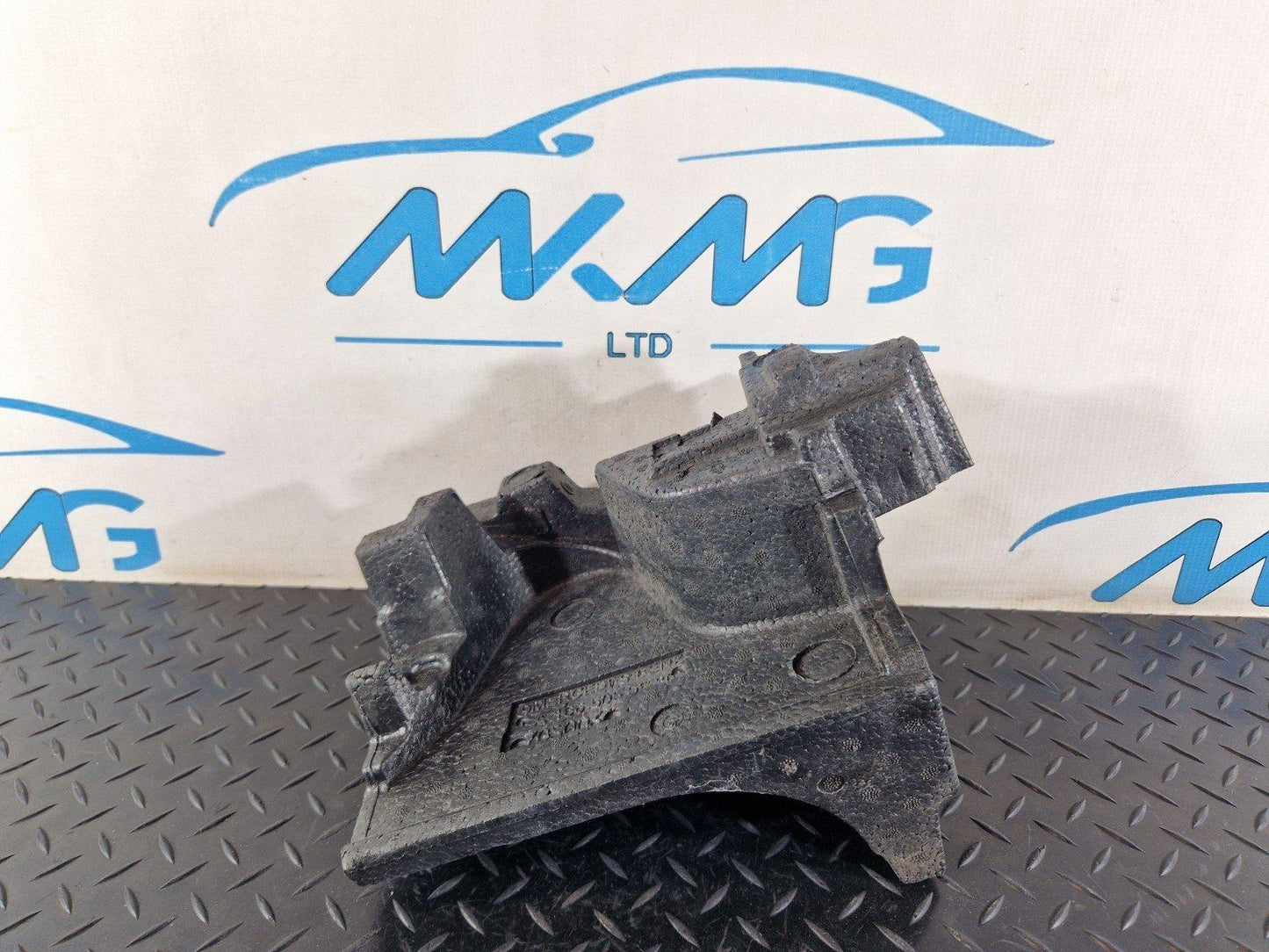 11-19 MERCEDES BENZ ML W166 RADIATOR AIR DUCT FOAM RIGHT A1665050530