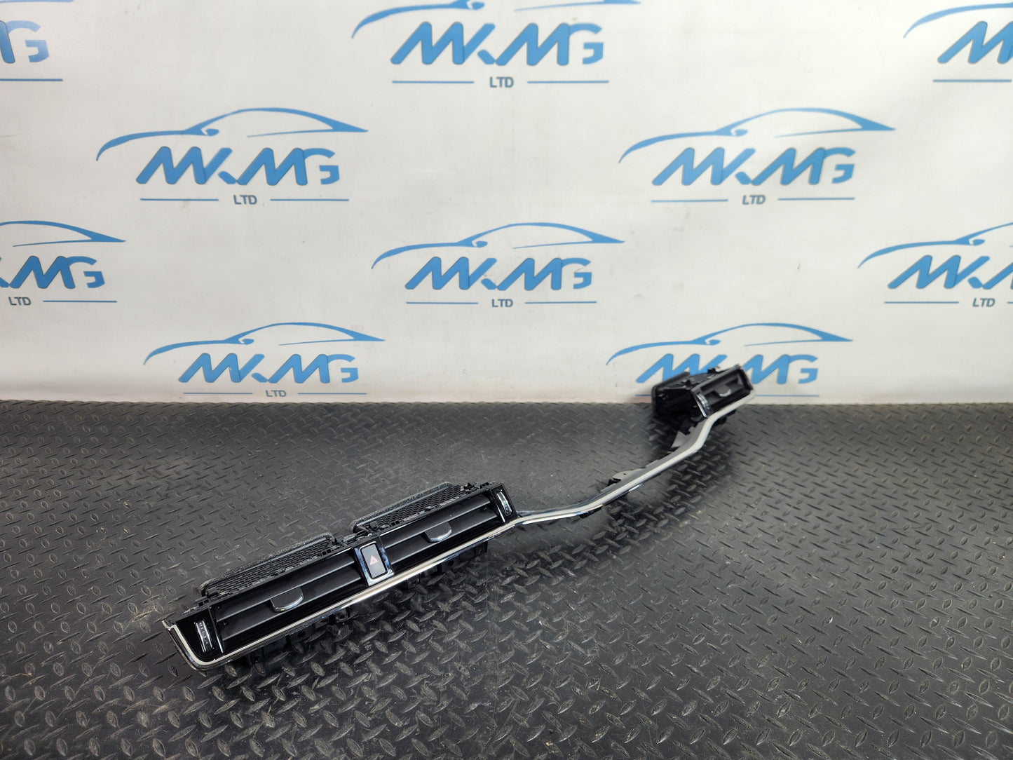 Land Rover Range Rover Evoque L551 SUV Genuine Front Centre Vents K8D2-01412-BC