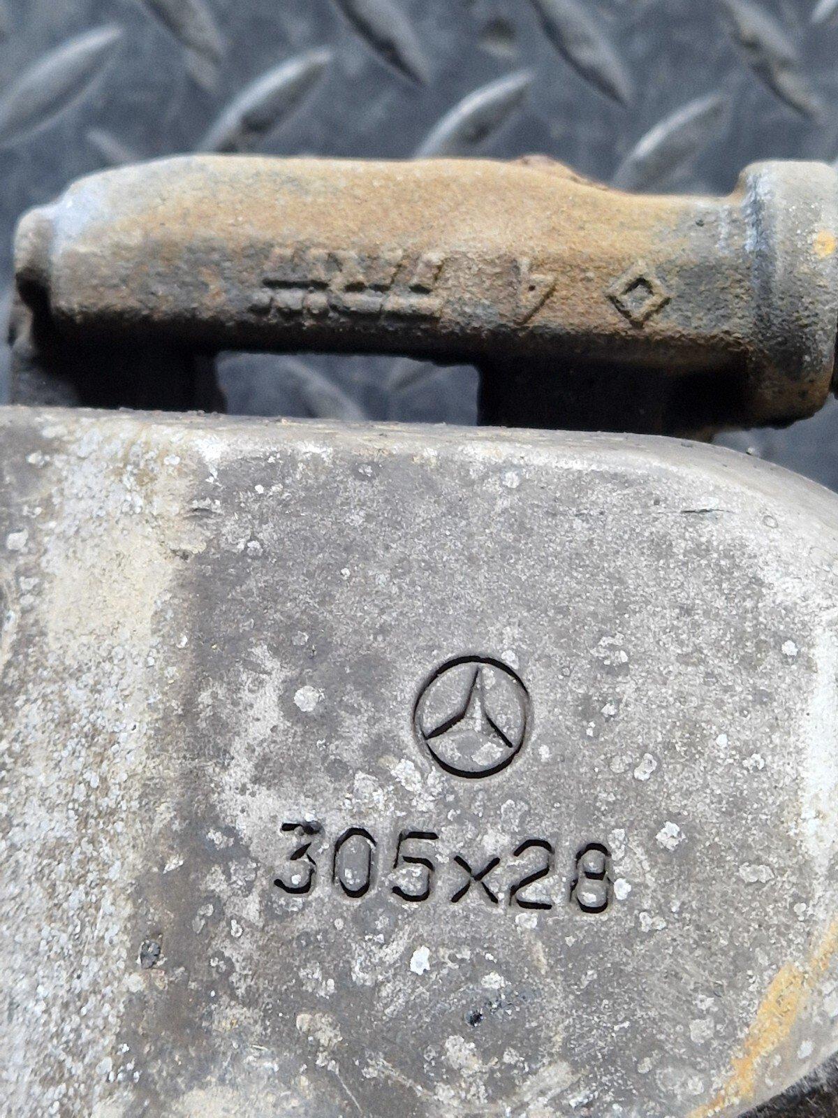 14-21 MERCEDES BENZ C200 W205 2.0 PETROL FRONT LEFT N/S BRAKE CALIPER A20503