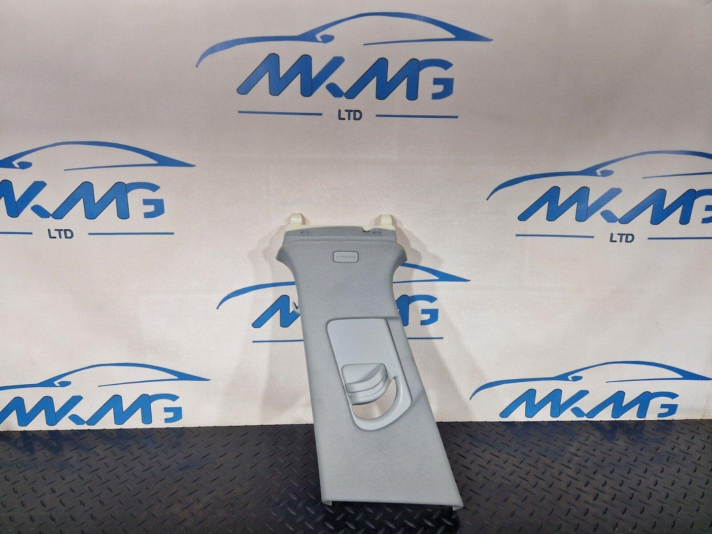 16-19 AUDI A4 B9 LEFT PASSENGER SIDE B PILLAR TRIM 8W0867243C