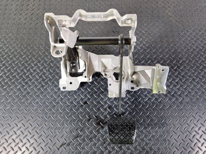 16-19 AUDI A4 B9 BRAKE PEDAL ASSEMBLY BRACKET MOUNT 8W2723117