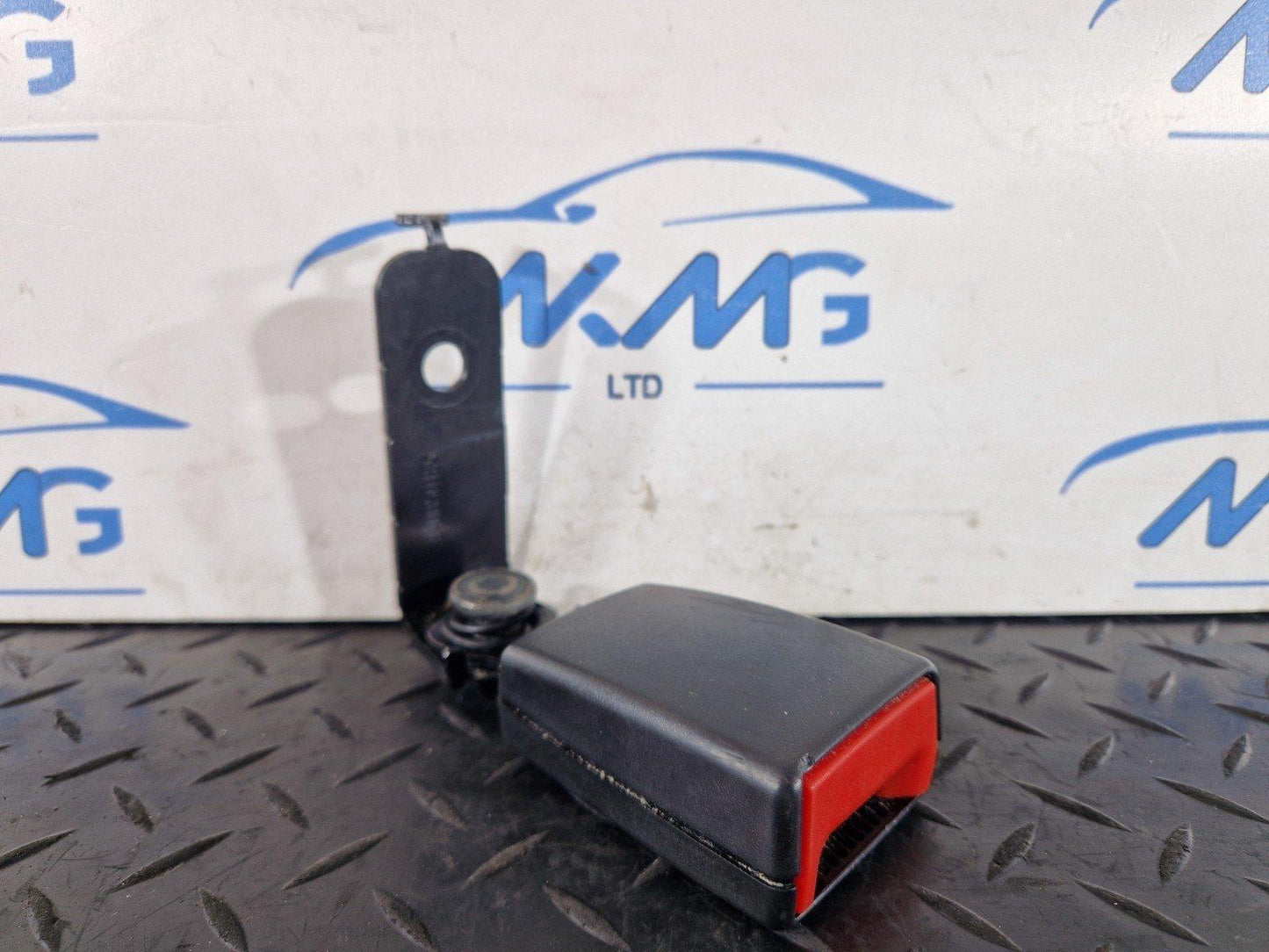 11-18 BMW 6 SERIES F13 REAR SEAT BELT BUCKLE FITS LEFT & RIGHT 7226393