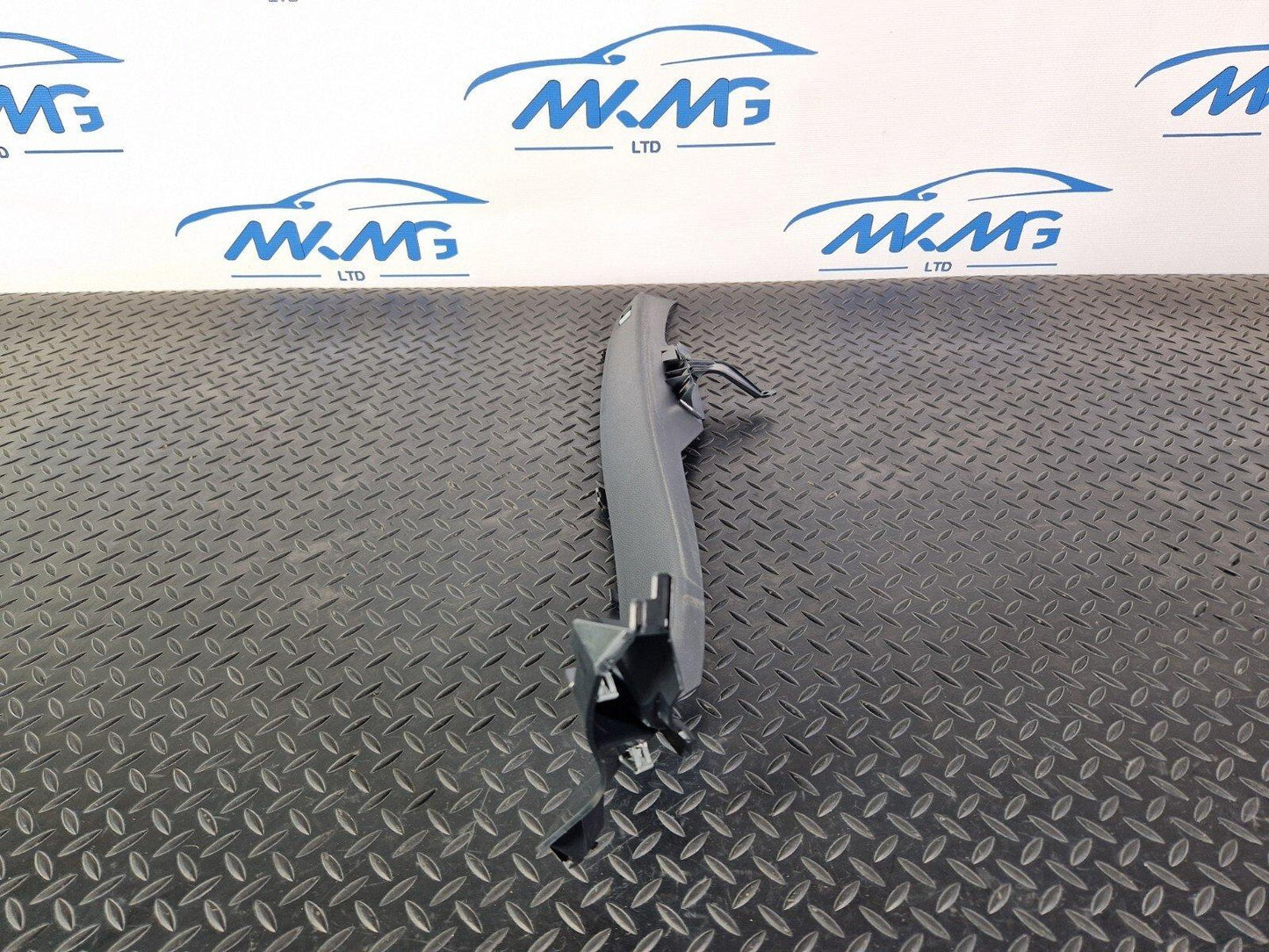 14-21 MERCEDES BENZ C220d W205 REAR RIGHT INNER ARCH TRIM A2056903705