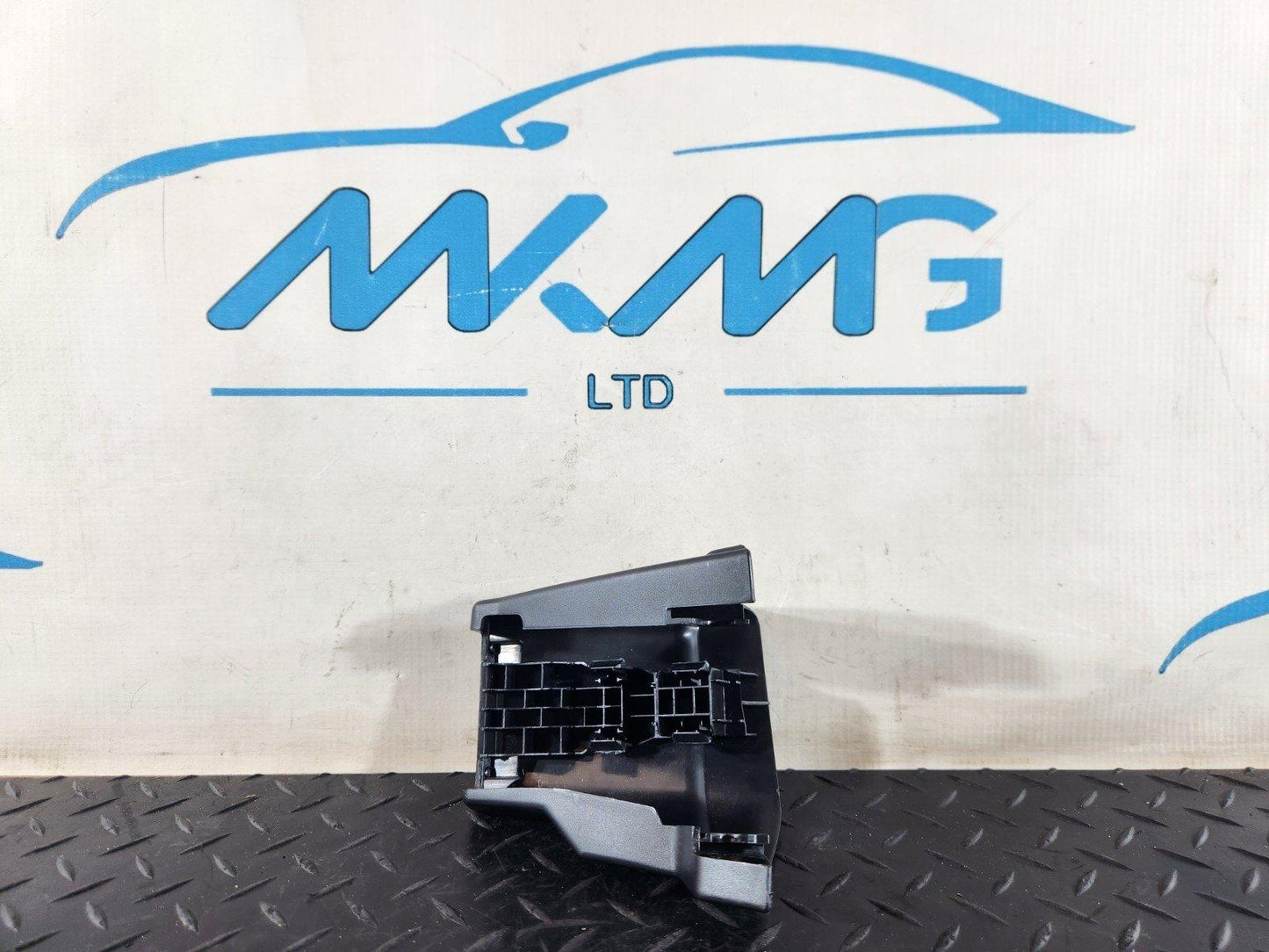 16-20 AUDI Q7 4M S-LINE GENUINE REAR LEFT N/S/R SEAT RAIL TRIM COVER 4M0883687