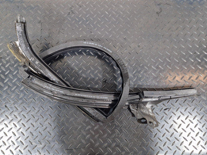10-18 AUDI A7 4G S-LINE REAR RIGHT DOOR UPPER RUBBER WEATHER SEAL 4G8845696