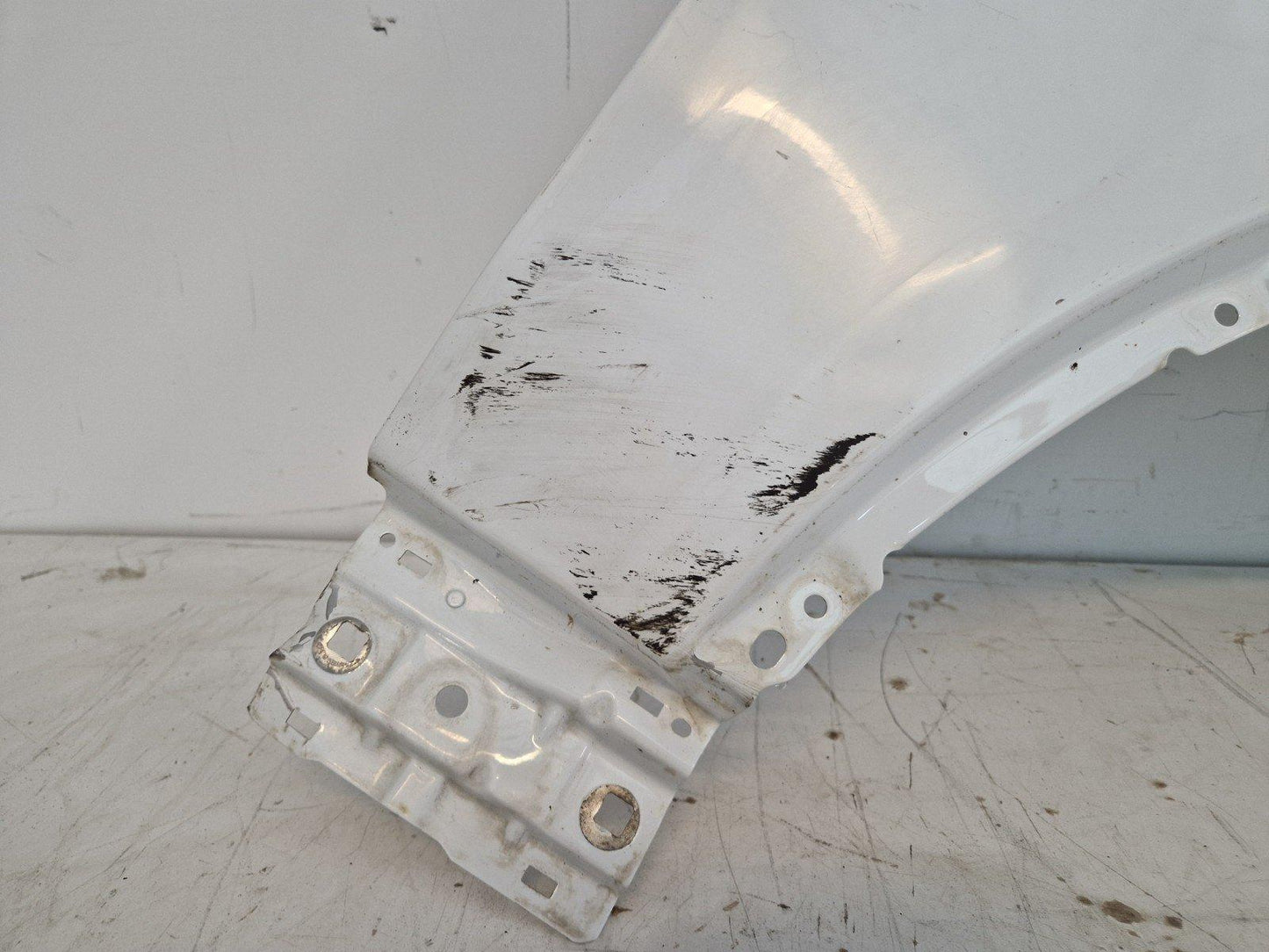 17-ON LAND ROVER DISCOVERY L462 GENUINE FRONT RIGHT SIDE FENDER WING HY3216144AA