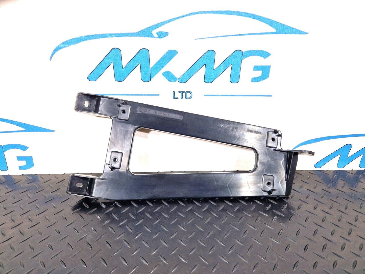 10-18 AUDI A7 4G S-LINE GENUINE AMPLIFIER MOUNT BRACKET 4G0907348B