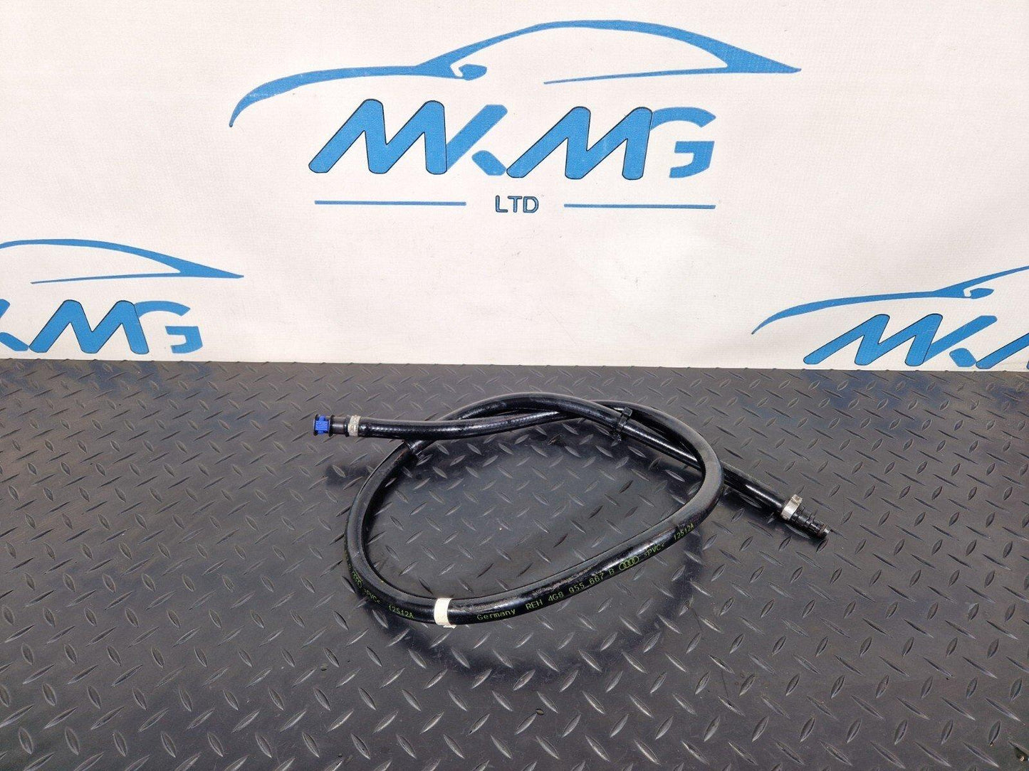10-18 AUDI A7 4G S-LINE GENUINE HEADLIGHT WASHER NOZZLE HOSE PIPE 4G8955667B