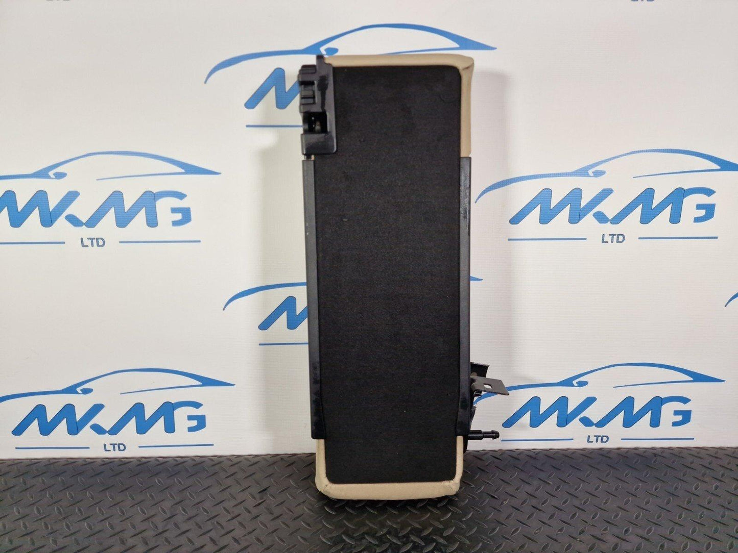 14-21 MERCEDES C CLASS W205 OEM REAR ARM REST SEAT BACK A2059200324