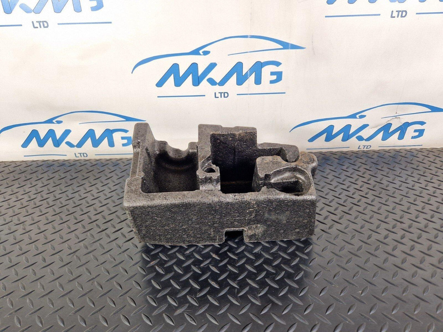 14-21 BMW 2 SERIES GRAN TOURER F45 F46 218i TOOL STORAGE FOAM HOLDER 6877568
