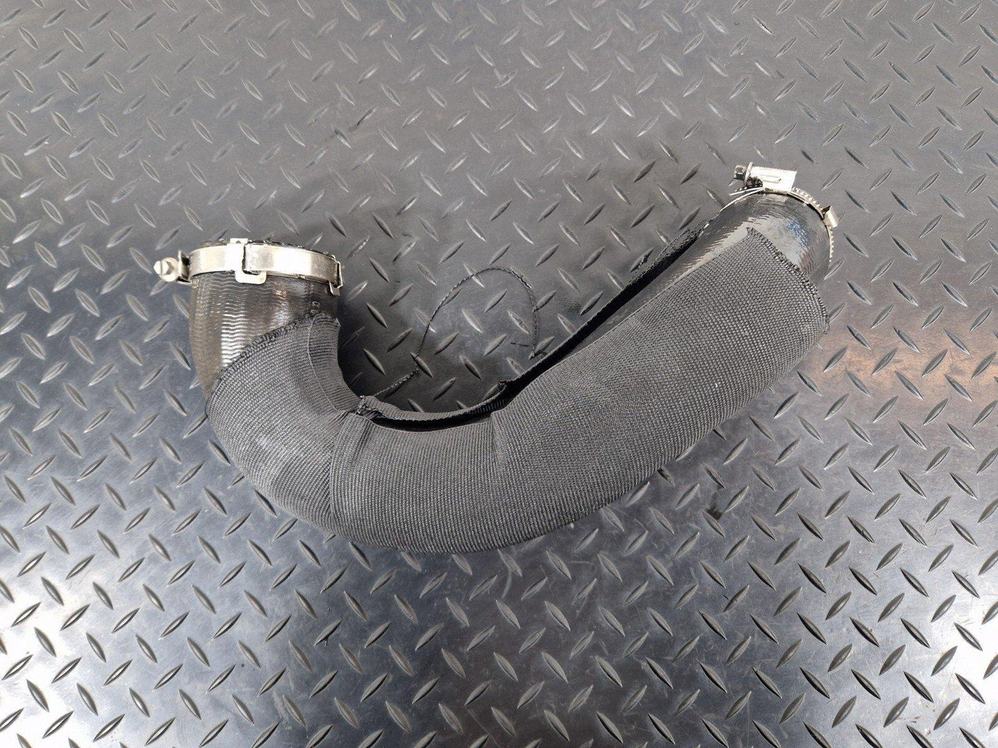 10-18 AUDI A7 4G S-LINE GENUINE TURBO PRESSURE HOSE 4G0145738AH