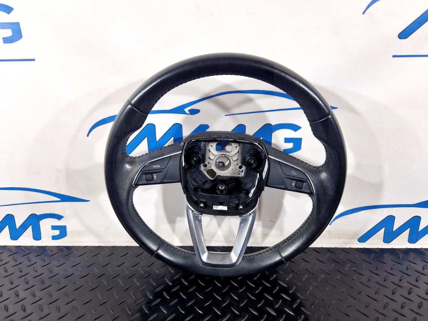 16-19 AUDI A4 B9 GENUINE MULTIFUNCTION STEERING WHEEL 4M0419689