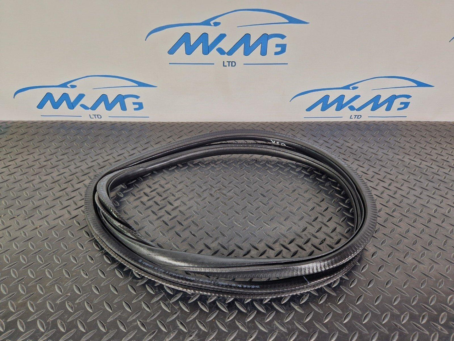 MERCEDES W177 A CLASS REAR DOOR RUBBER SEAL FITS LEFT & RIGHT SIDE A1776920300