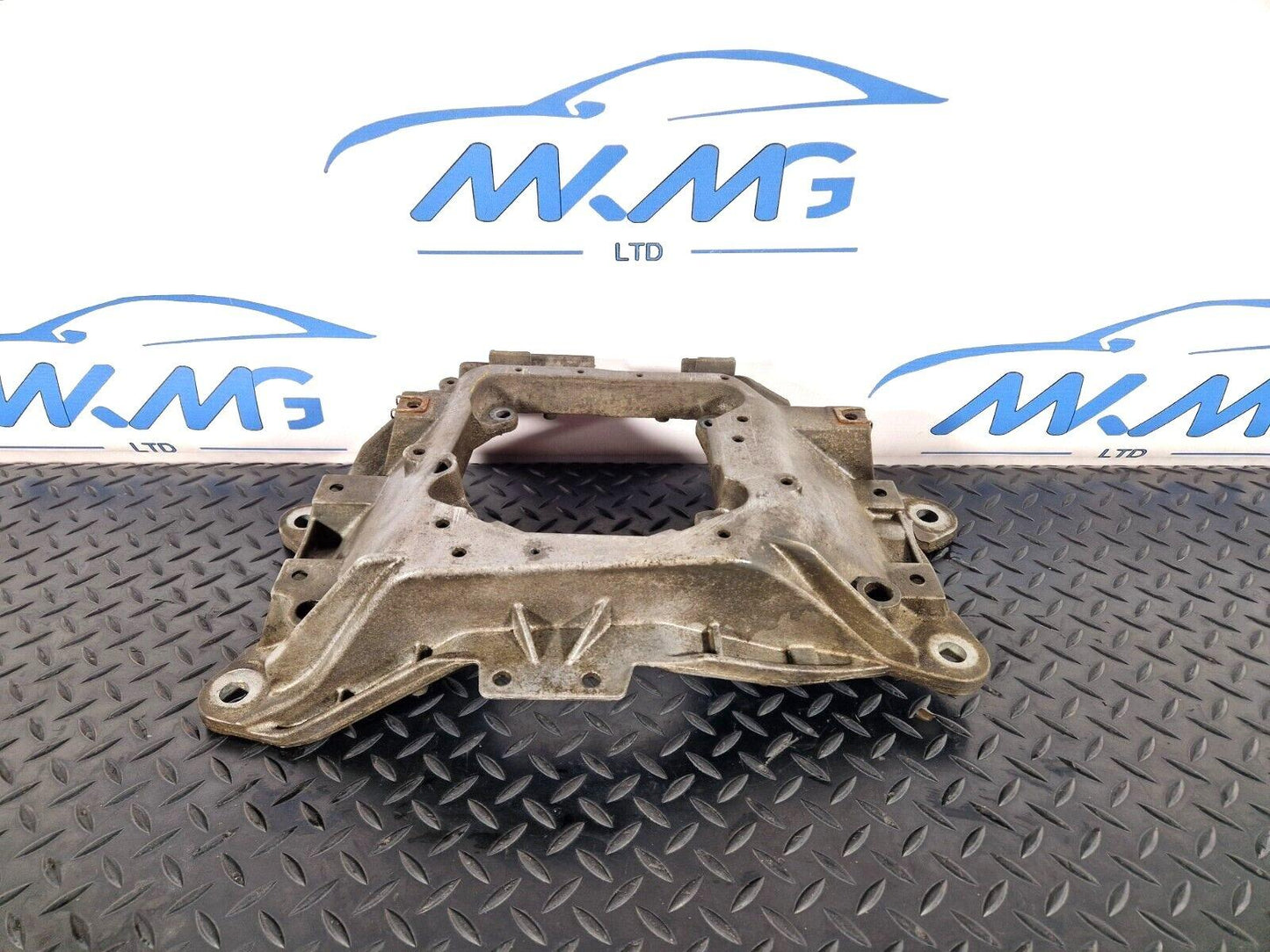 10-18 AUDI A7 4G S-LINE GEARBOX TRANSMISSION BRACKET HOLDER MOUNT 4G0399263R