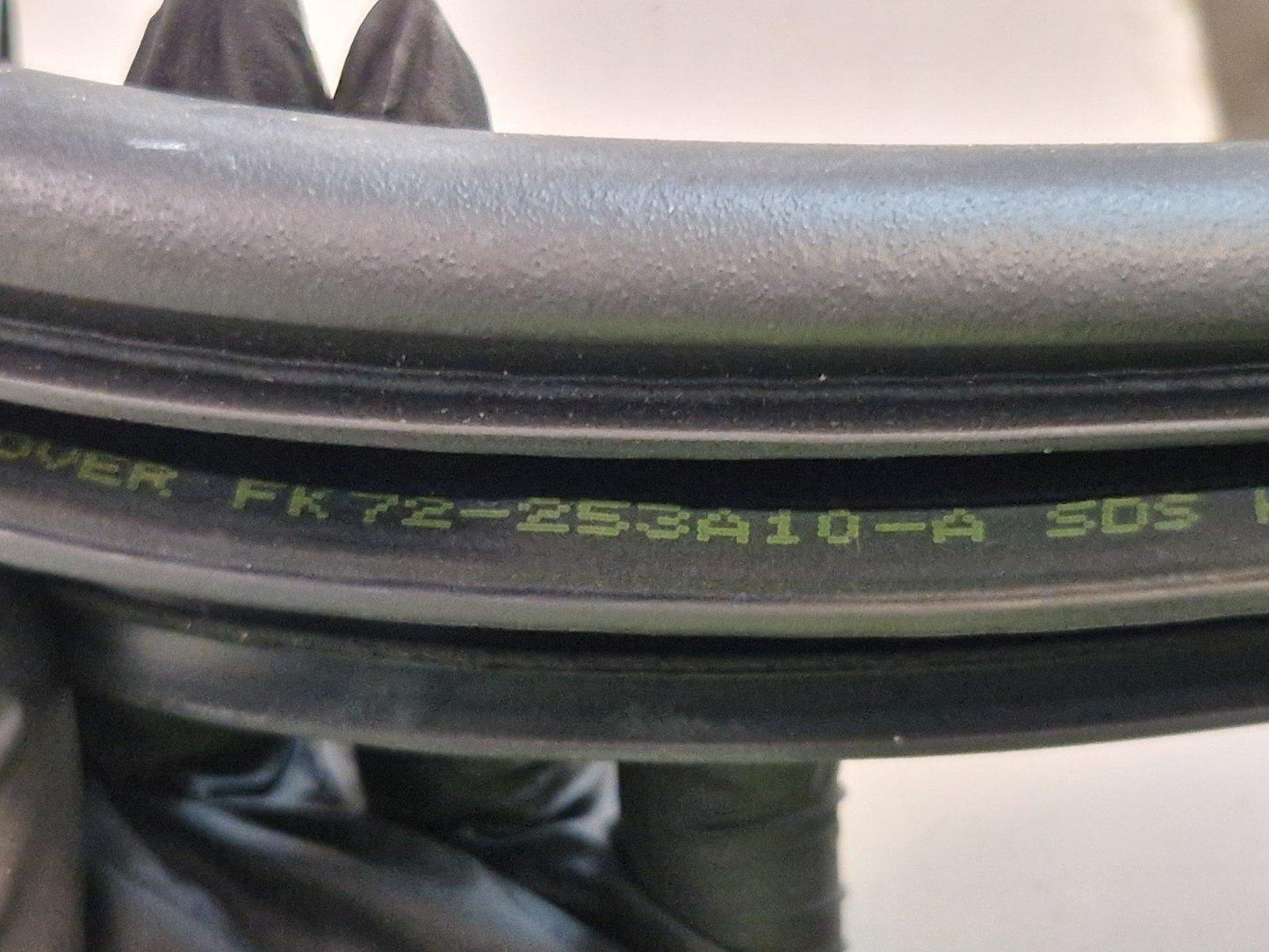 14-19 LAND ROVER L550 DISCOVERY SPORT DOOR SEAL REAR RIGHT FK72253A10A