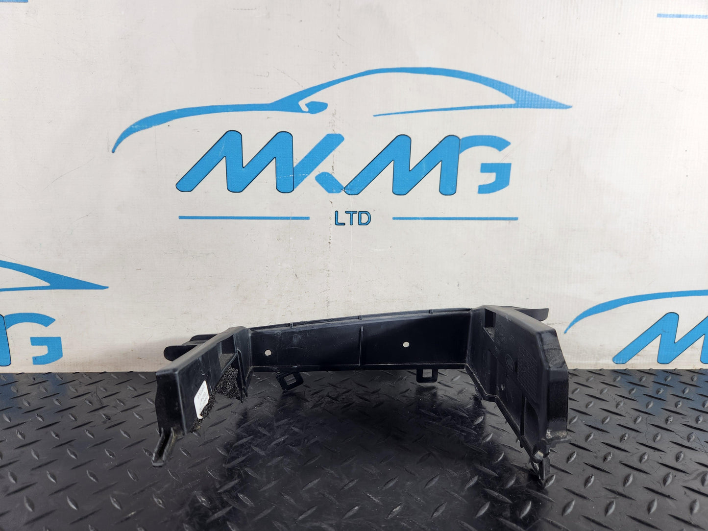 Land Rover Range Rover Evoque L551 Genuine Battery Tray Bracket K8D2-02214-AB