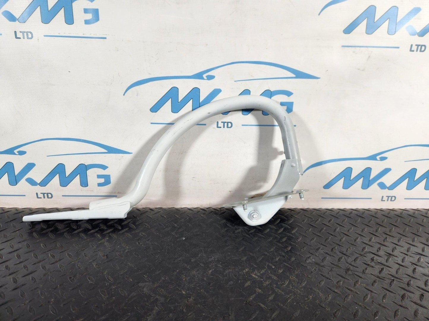 11-18 BMW 6 SERIES F13 COUPE REAR RIGHT O/S BOOTLID HINGE IN WHITE 300 7228498