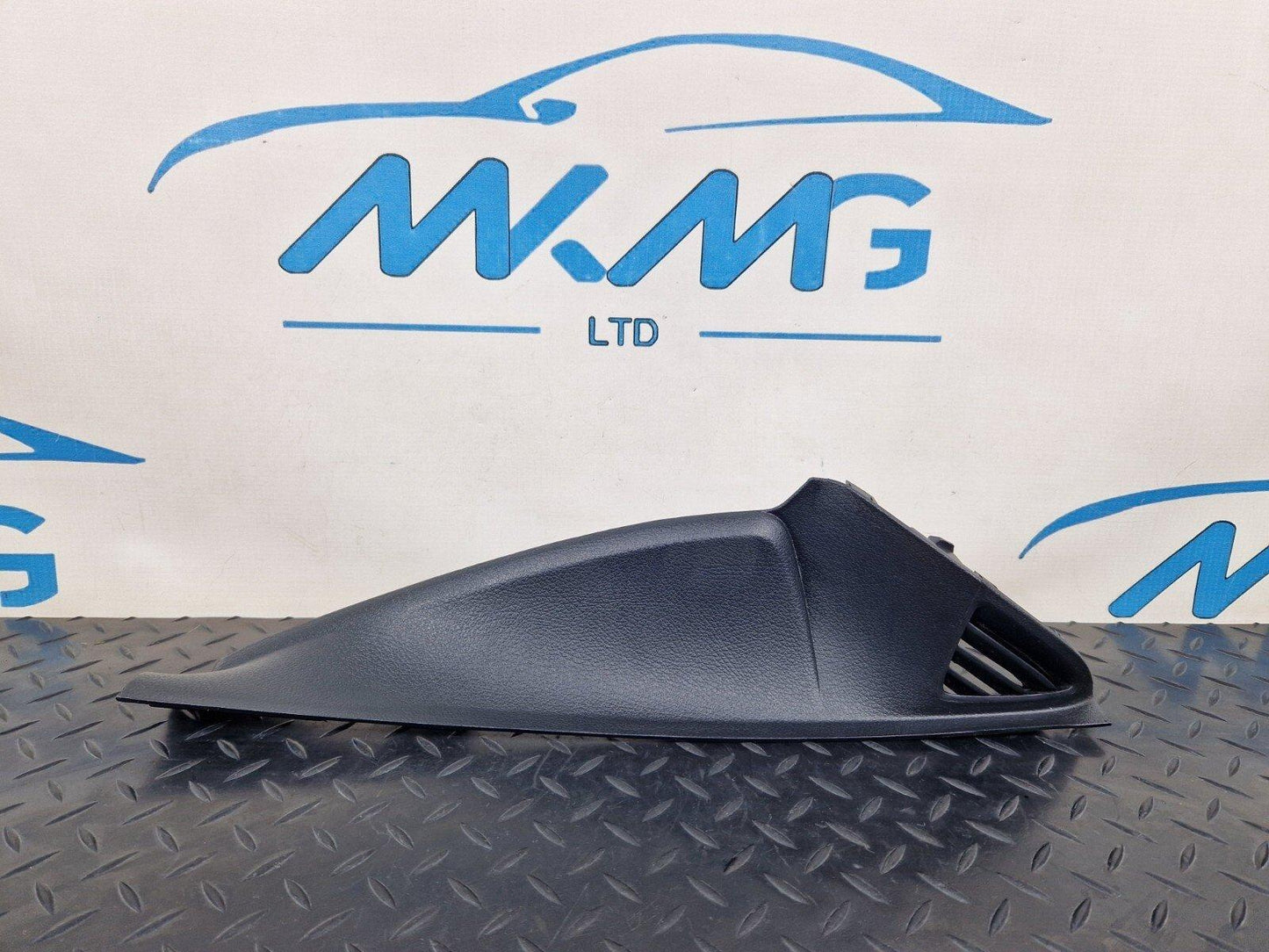14-23 MERCEDES BENZ VITO W447 OEM FRONT RIGHT O/S DASHBOARD END TRIM COVER PANEL