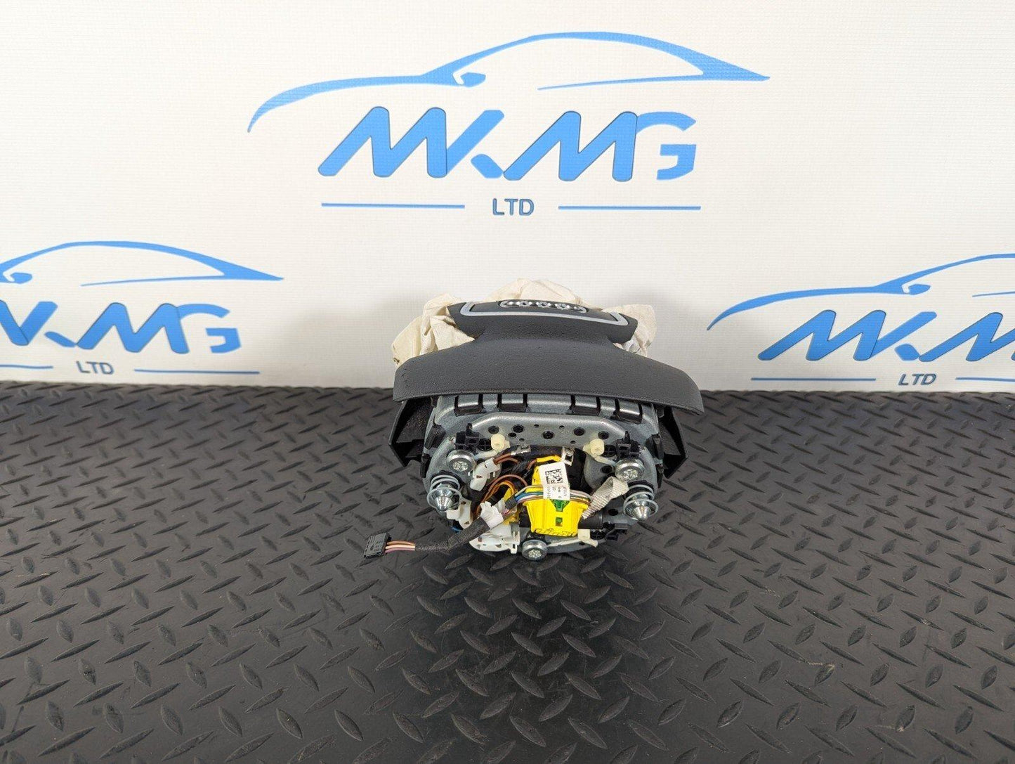 10-17 AUDI A8 4H  STEERING WHEEL DEPLOYED  A!R BAG 4H0880201H
