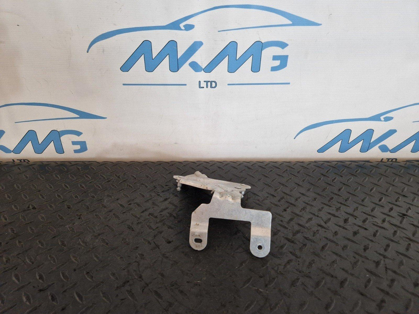 16-20 AUDI Q7 4M 3.0 DIESEL CRTC GENUINE ABS PUMP HOLDER 4M0614125F