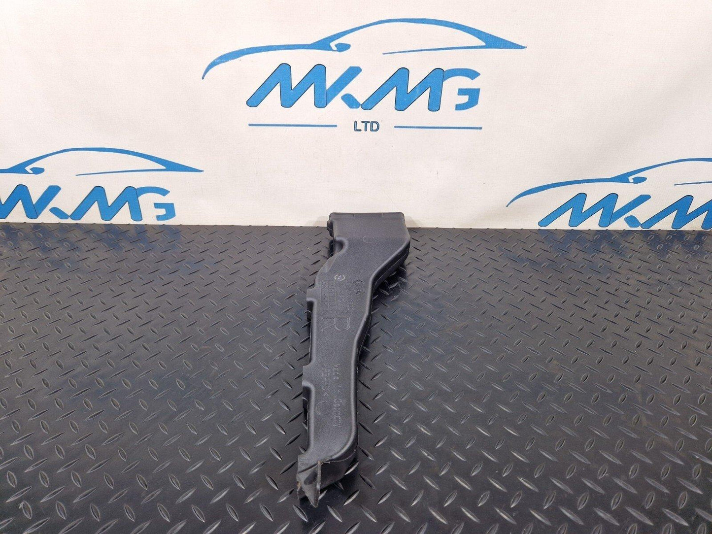 18-ON MERCEDES BENZ SPRINTER W907 OEM AIR VENT DUCT A9078311500