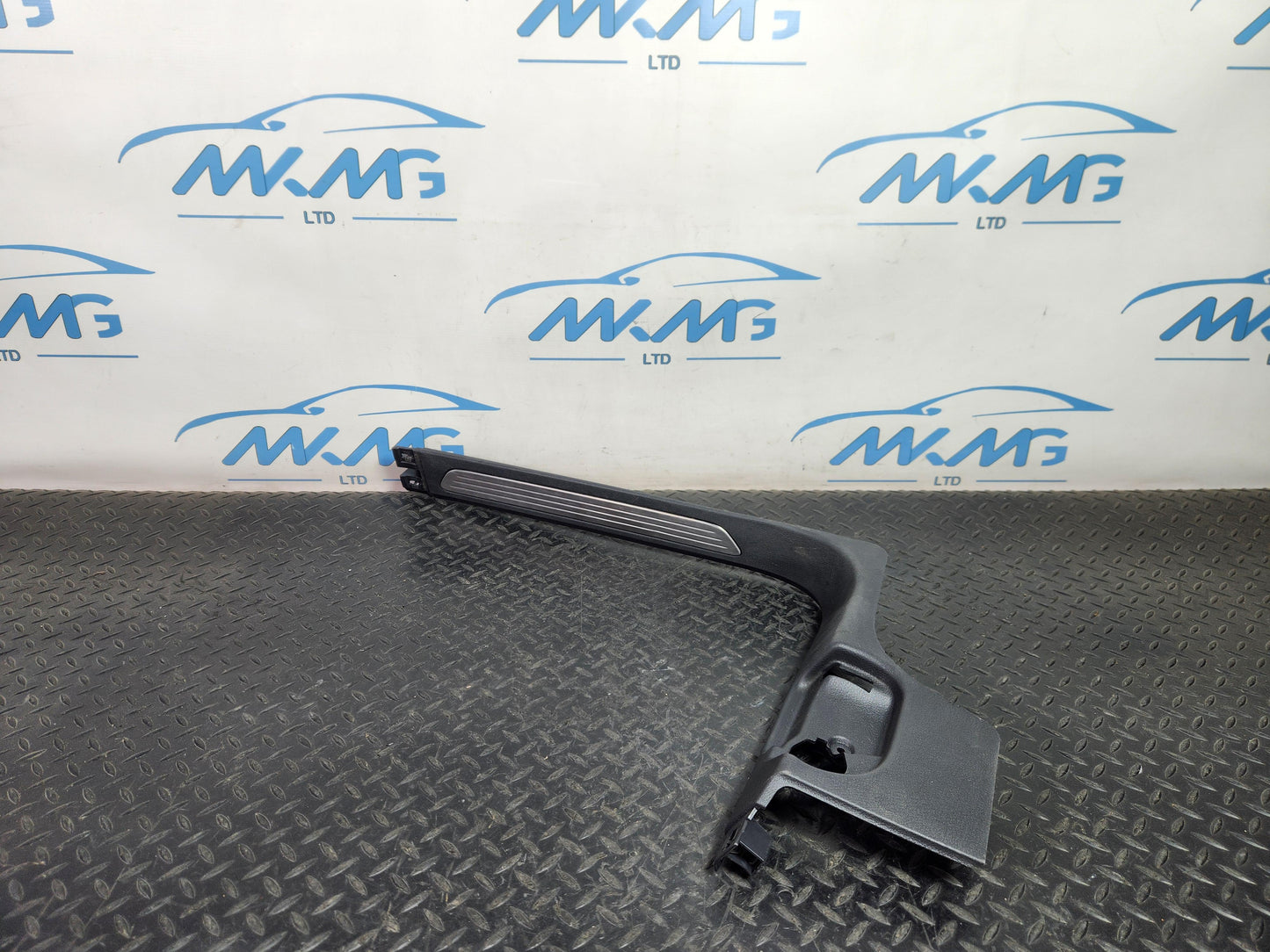 Volkswagen Touareg 7P Front Right O/S Interior Inner Sill Trim 7P0863484