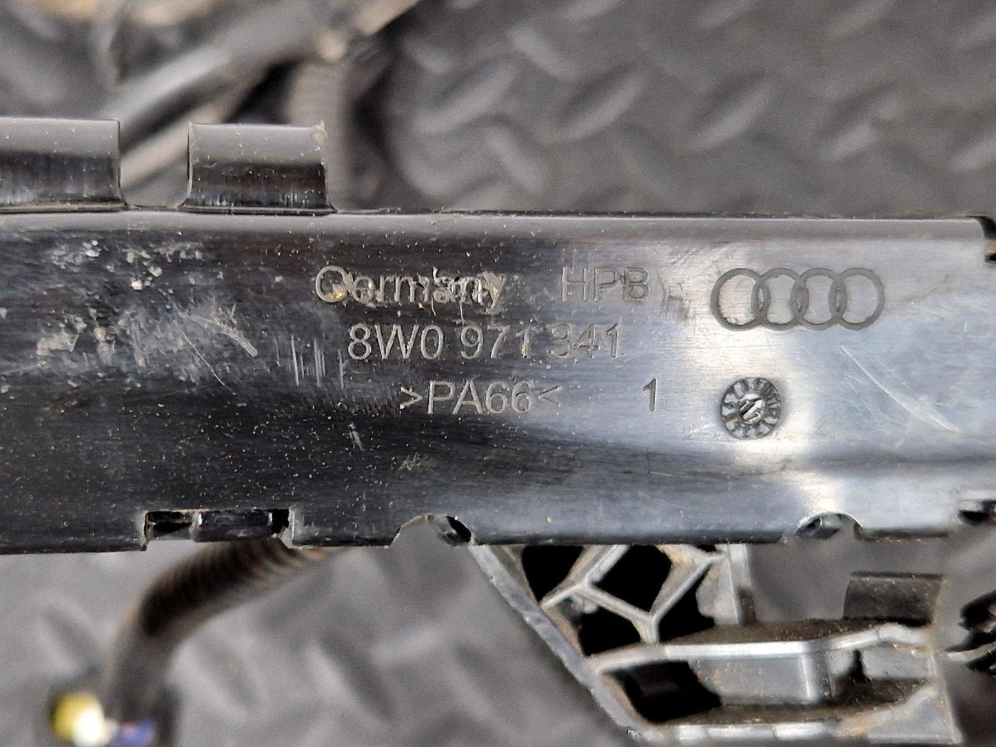 16-19 AUDI A4 B9 ESTATE GENUINE ALTERNATOR POSITIVE WIRE CABLE 8W0971228AJ