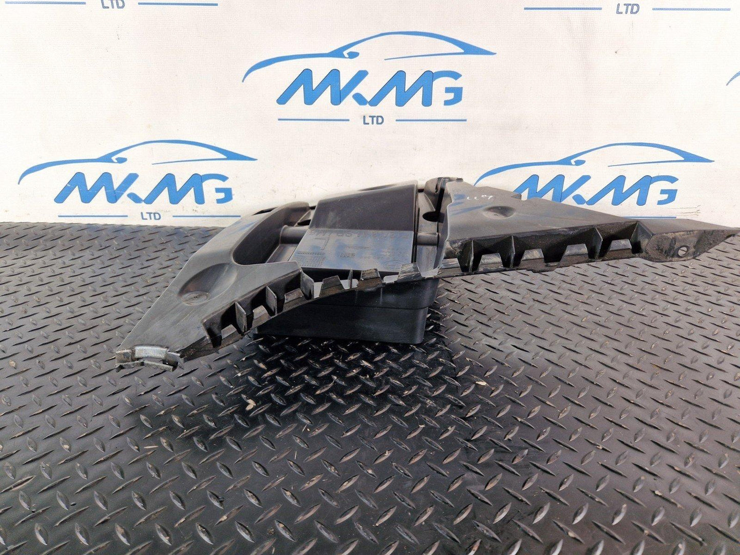 11-18 BMW 6 SERIES F13 GENUINE BUMPER BRACKET PASSENGER LEFT 8050385