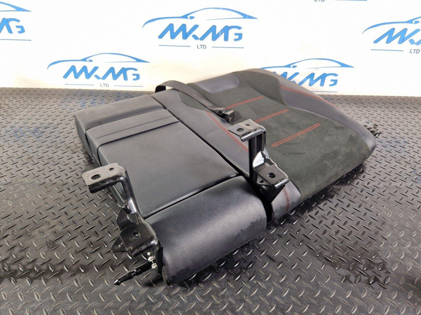 19-ON MERCEDES B CLASS W247 REAR LEFT SIDE DOUBLE SEAT HALF LEATHER BACKREST