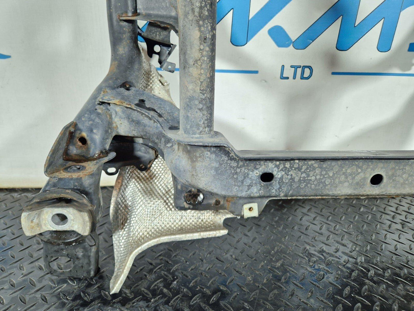 11-19 MERCEDES BENZ ML W166 GENUINE FRONT SUBFRAME A1663302000
