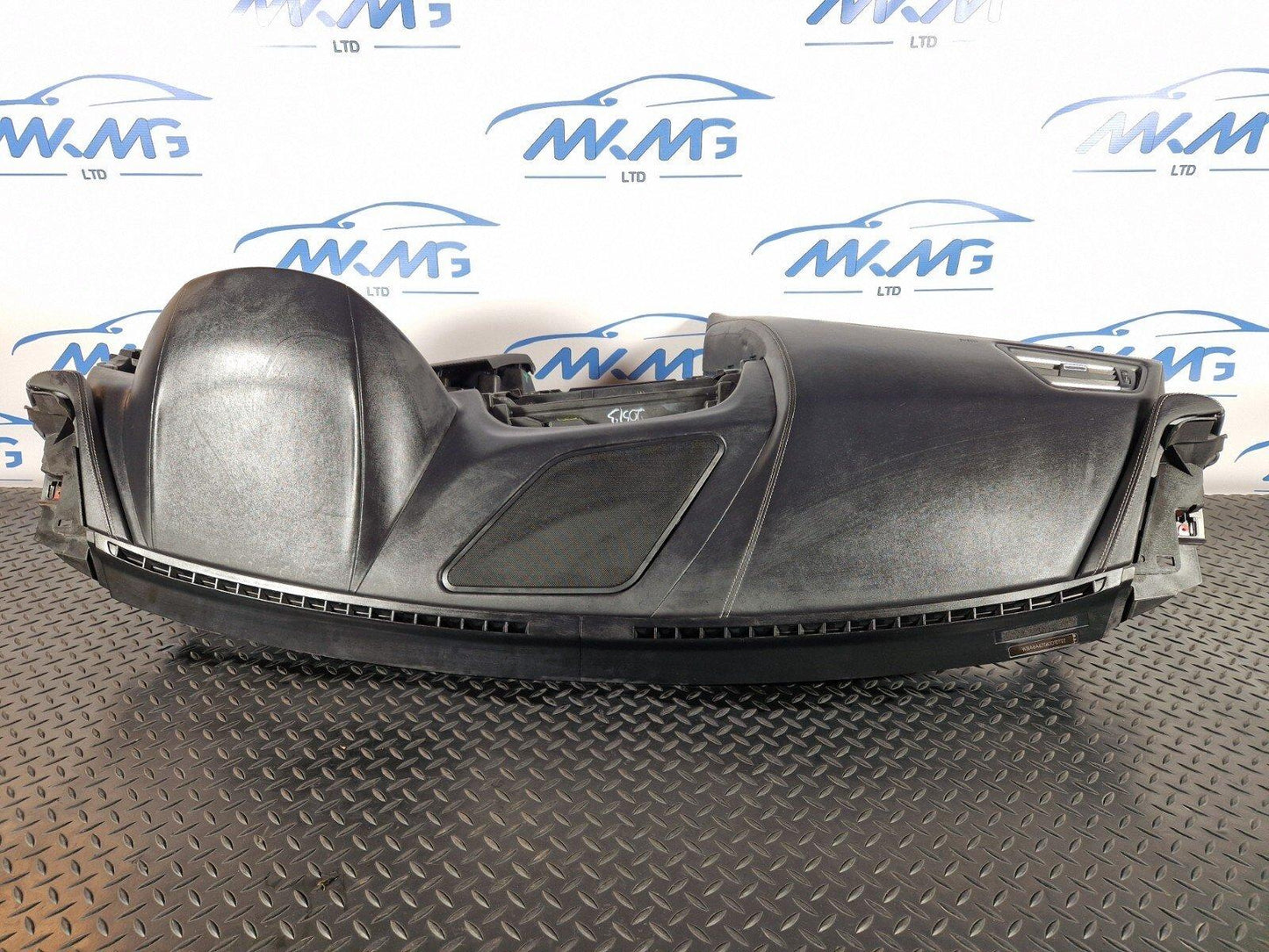 11-18 BMW 6 SERIES F06 GENUINE COMPLETE DASHBOARD PANEL WITH SAFETY BAG